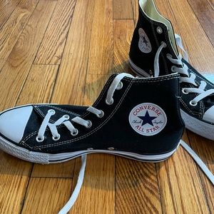 Black Converse All Star sneakers. A timeless classic to dress up or down!